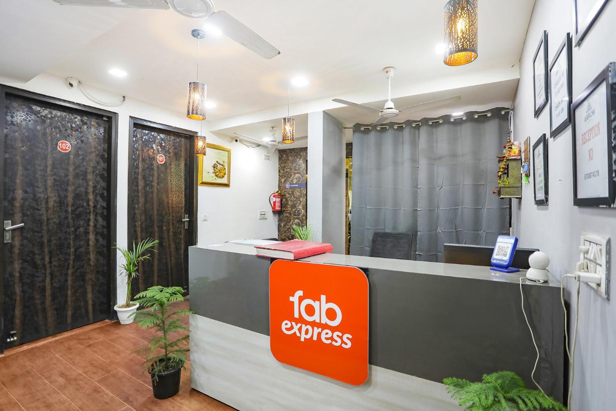 Fabexpress The Arrow Ξενοδοχείο Νέο Δελχί Εξωτερικό φωτογραφία